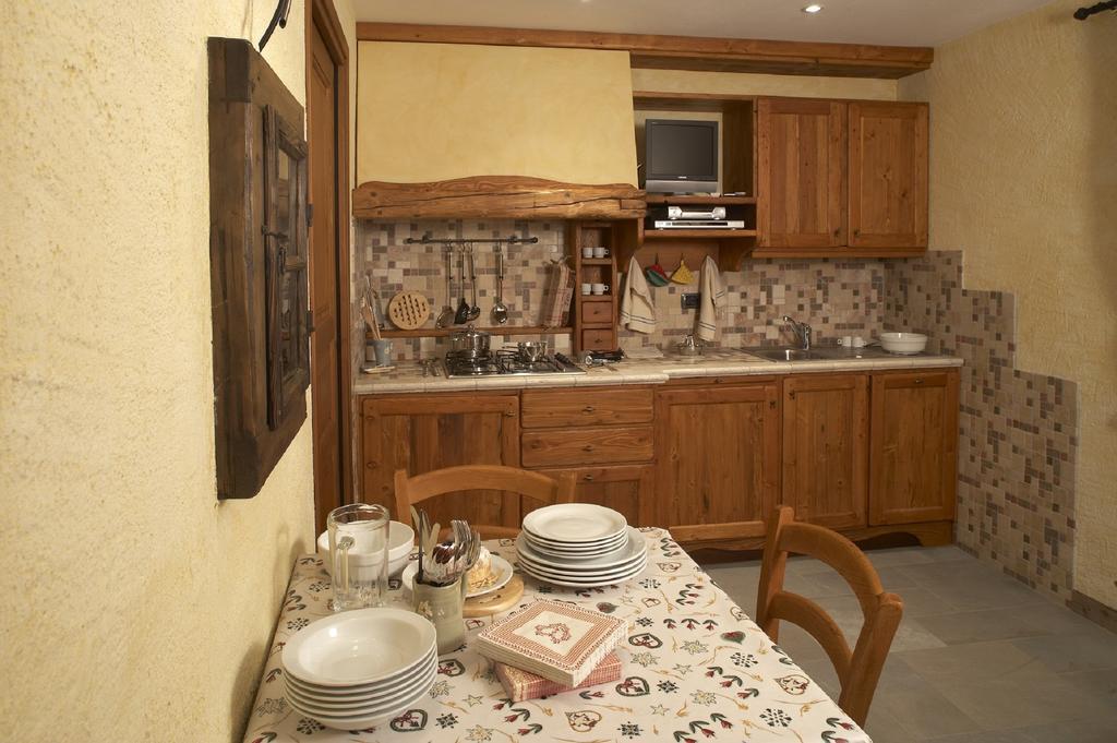 Residence Lo Peyo Champoluc Cameră foto
